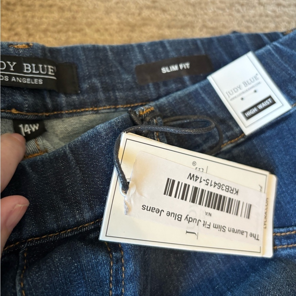 NWT Judy Blue Dark Wash Slim Fit Pull-On Jeans 14W - Picture 3 of 3